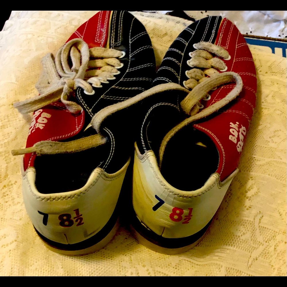 Bowling shoes